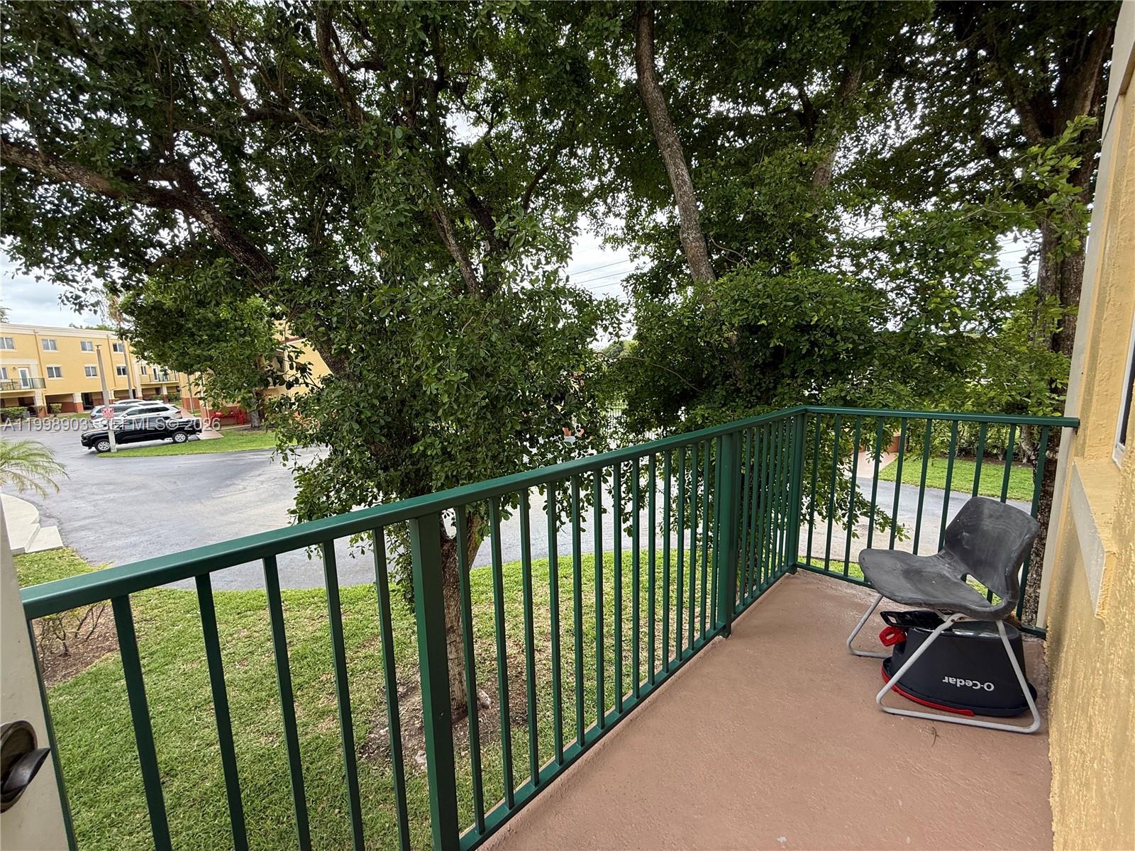 THE SHAMROCK CONDO - Residential