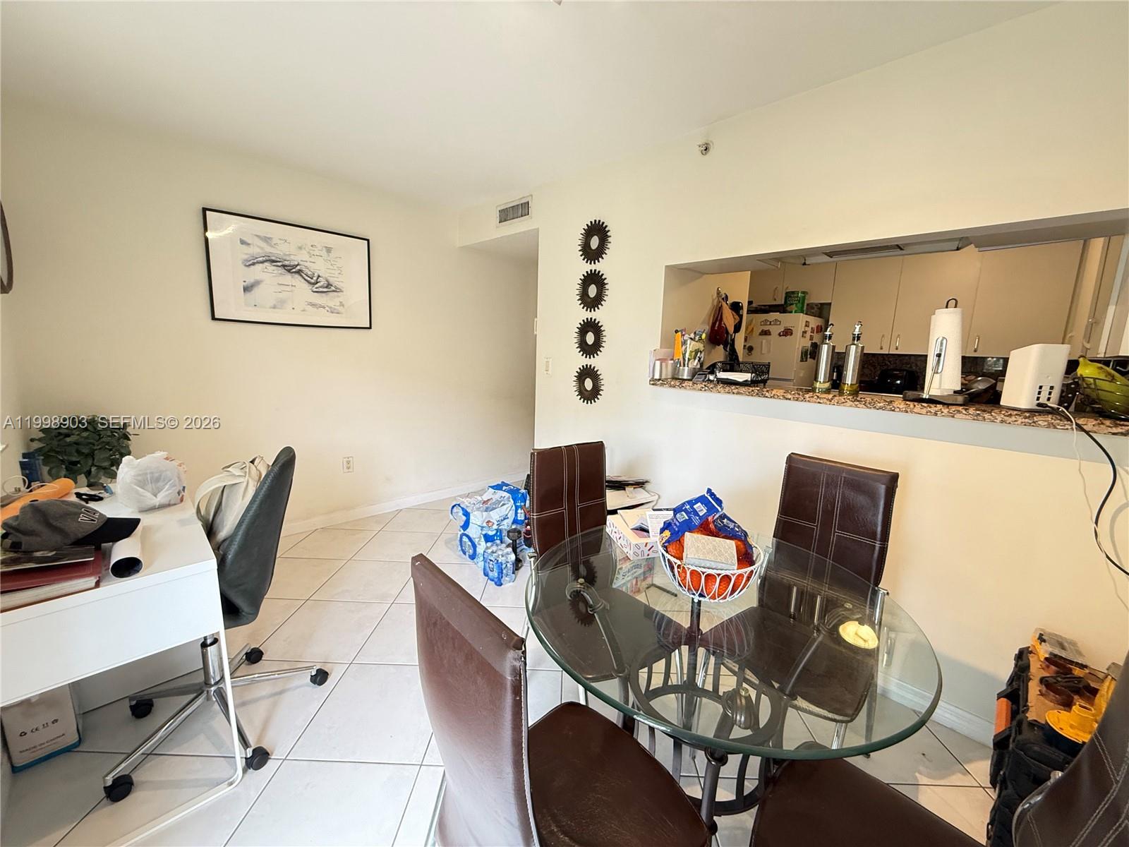 THE SHAMROCK CONDO - Residential