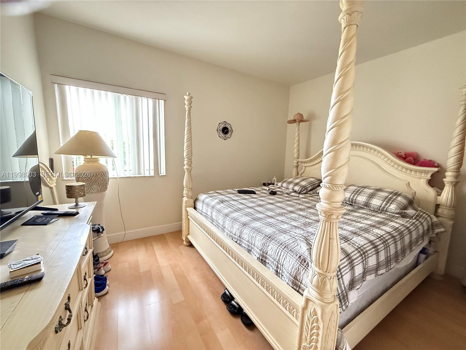 THE SHAMROCK CONDO - Residential