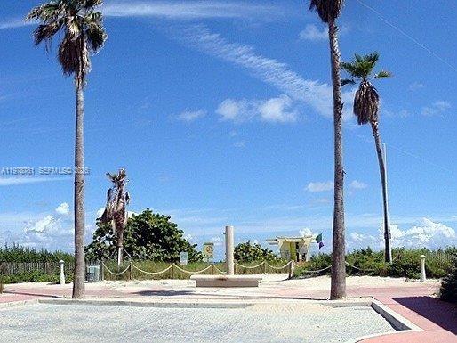 MIMO ON THE BEACH III CON - Residential Lease