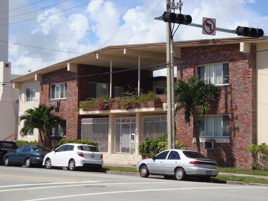 MIMO ON THE BEACH III CON - Residential Lease