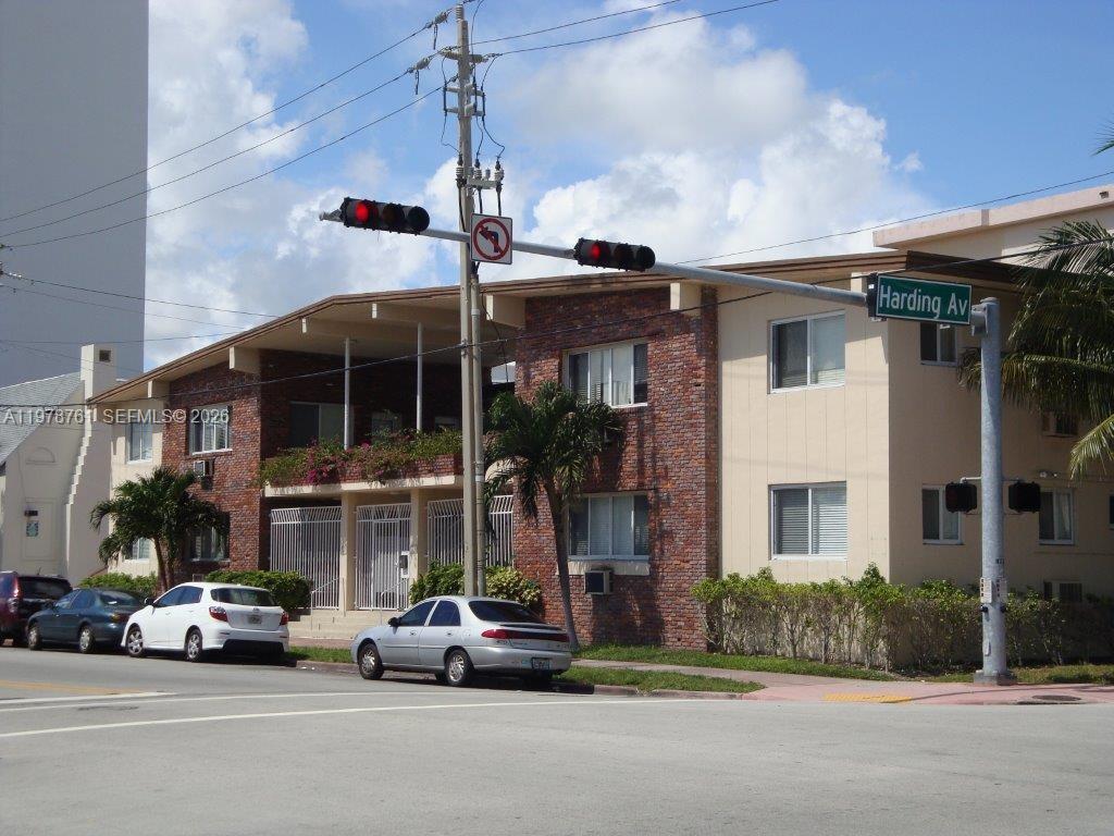 MIMO ON THE BEACH III CON - Residential Lease