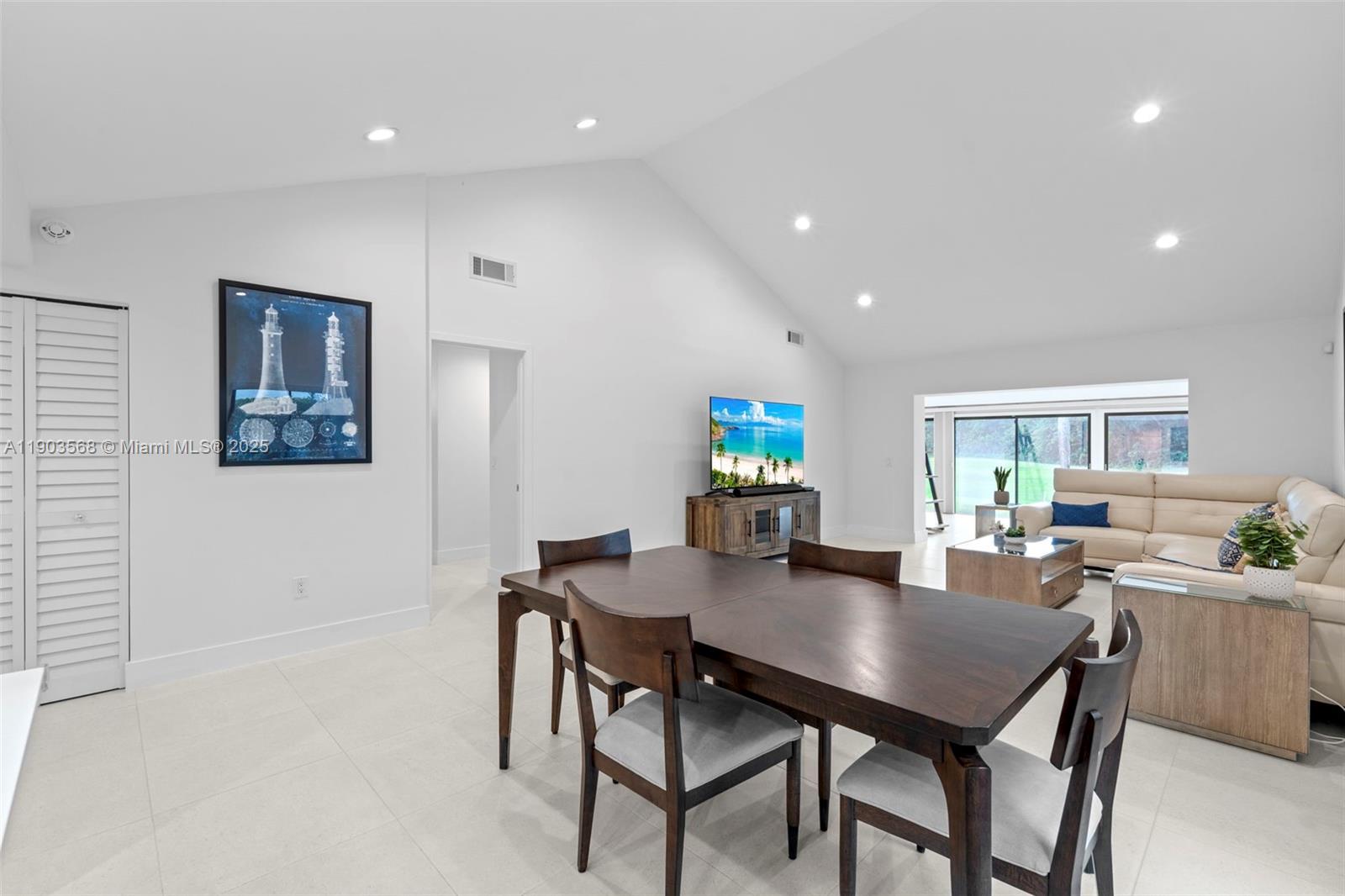 GREENS OF BOCA LAGO CONDO - Residential