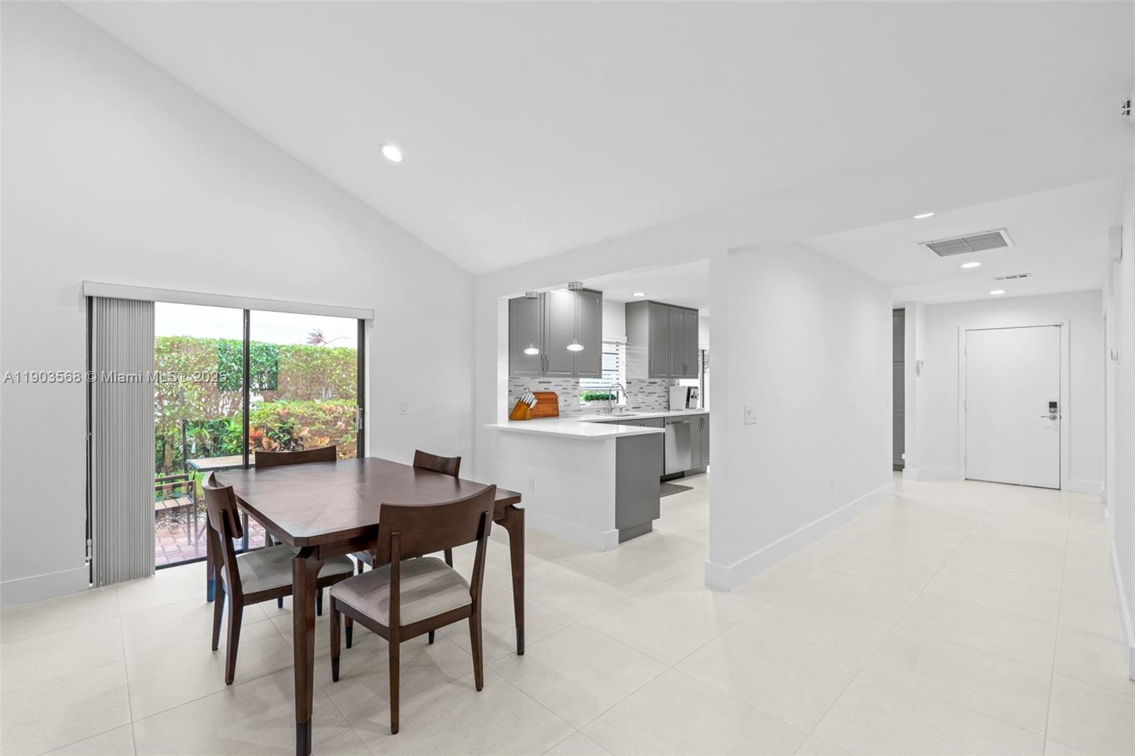 GREENS OF BOCA LAGO CONDO - Residential