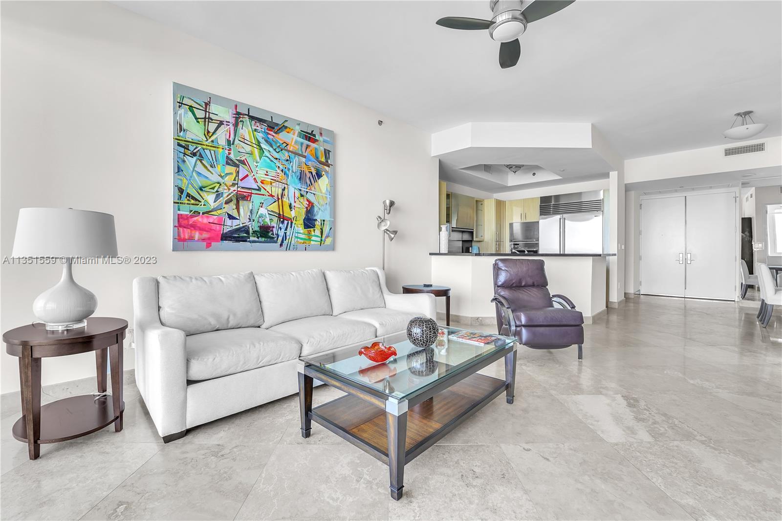 CONTINUUM ON SOUTH BEACH - Residential