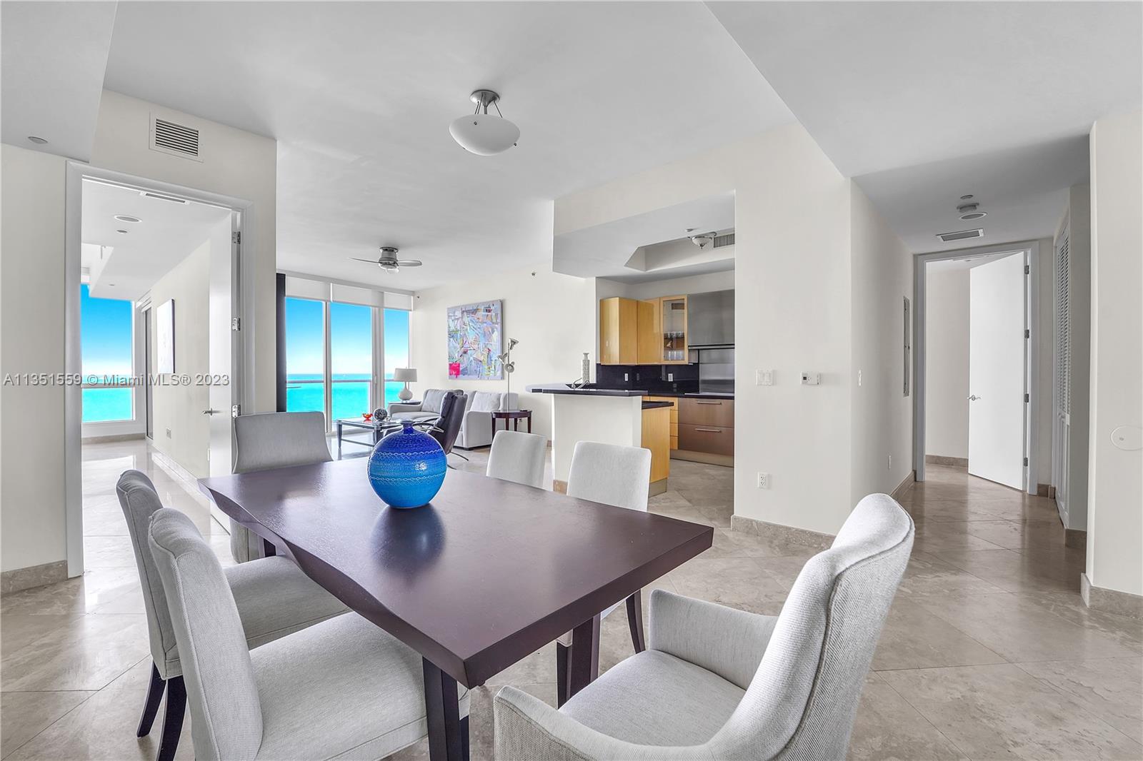 CONTINUUM ON SOUTH BEACH - Residential