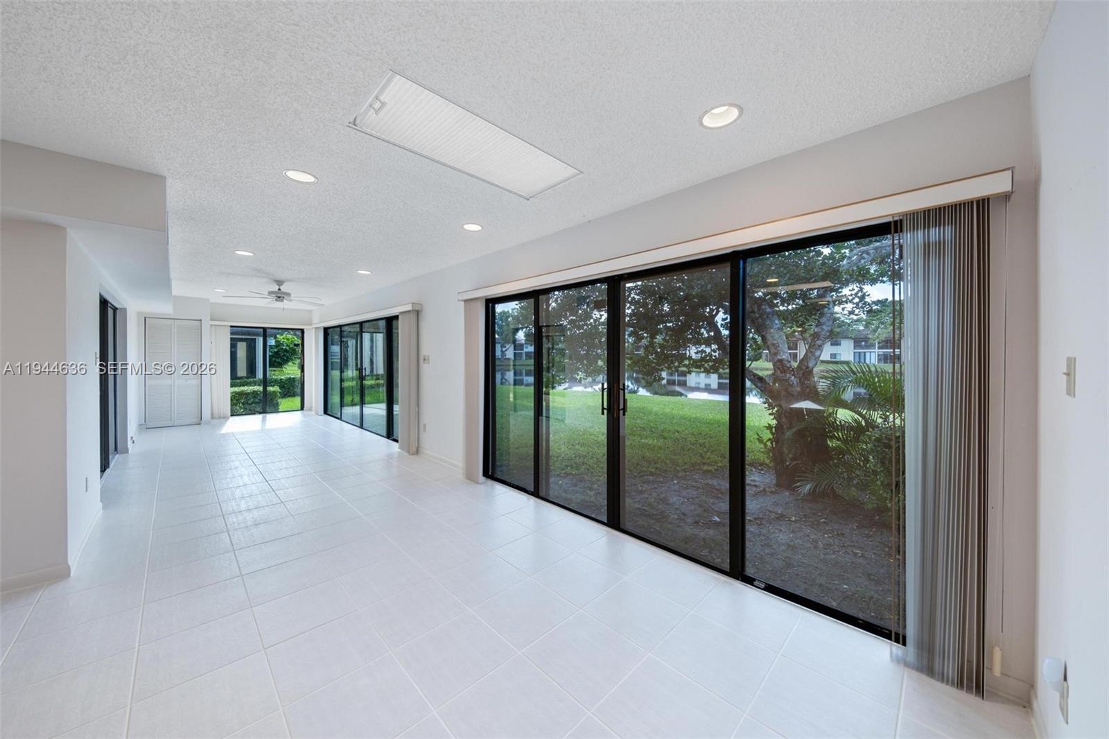 GLADES OF BOCA LAGO CONDO - Residential