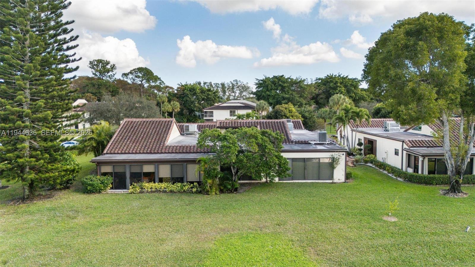 GLADES OF BOCA LAGO CONDO - Residential