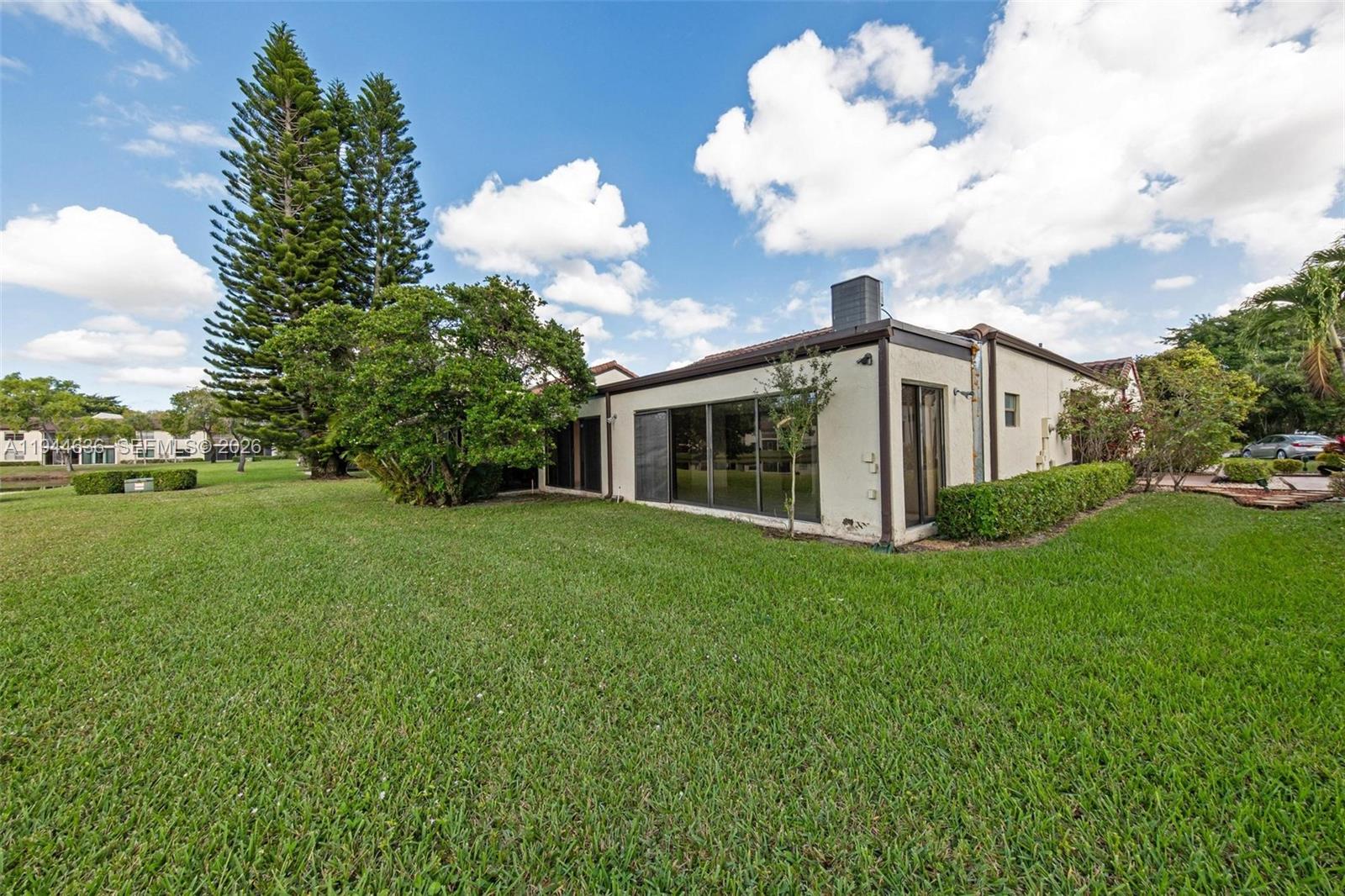 GLADES OF BOCA LAGO CONDO - Residential