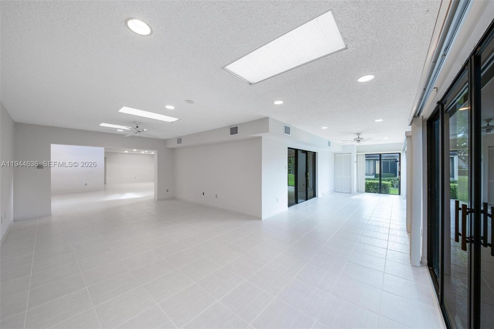 GLADES OF BOCA LAGO CONDO - Residential