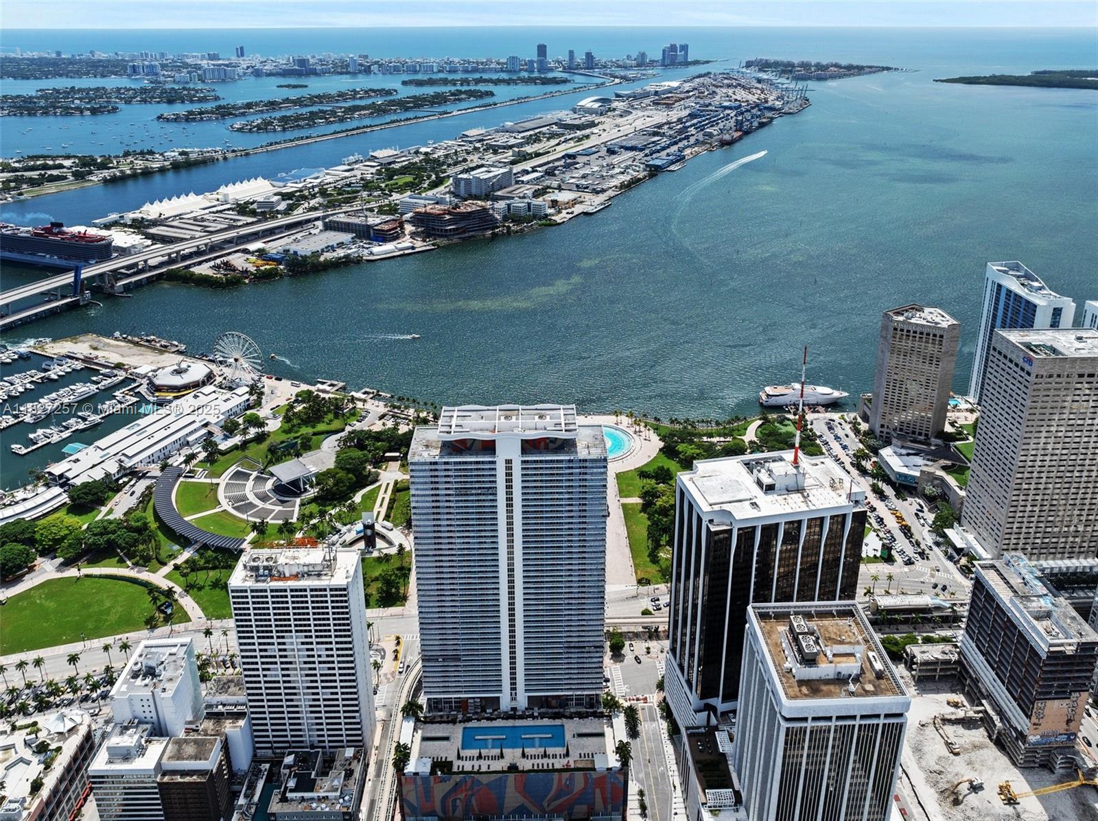 50 BISCAYNE CONDO - Residential