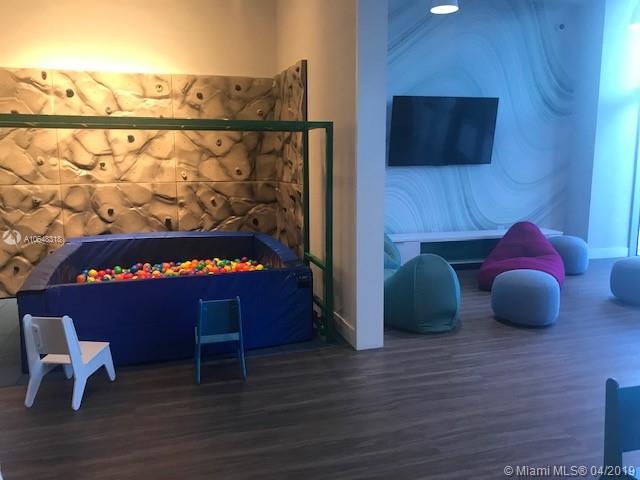 The Harbour Condominium - Residential Lease