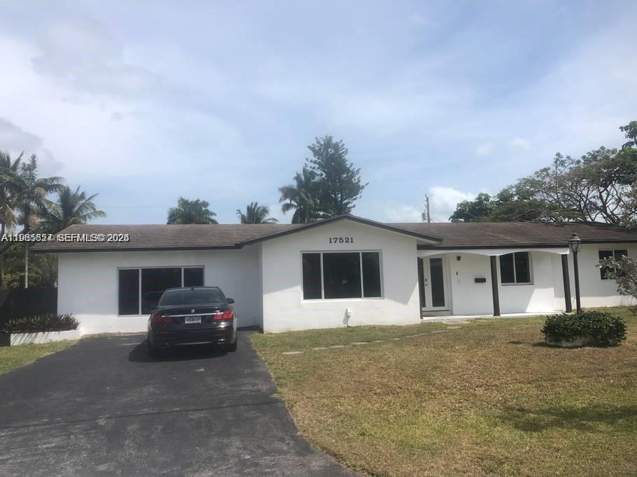 THE BANYAN DRIVE ESTATES - Residential