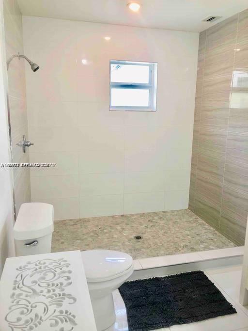 THE BANYAN DRIVE ESTATES - Residential