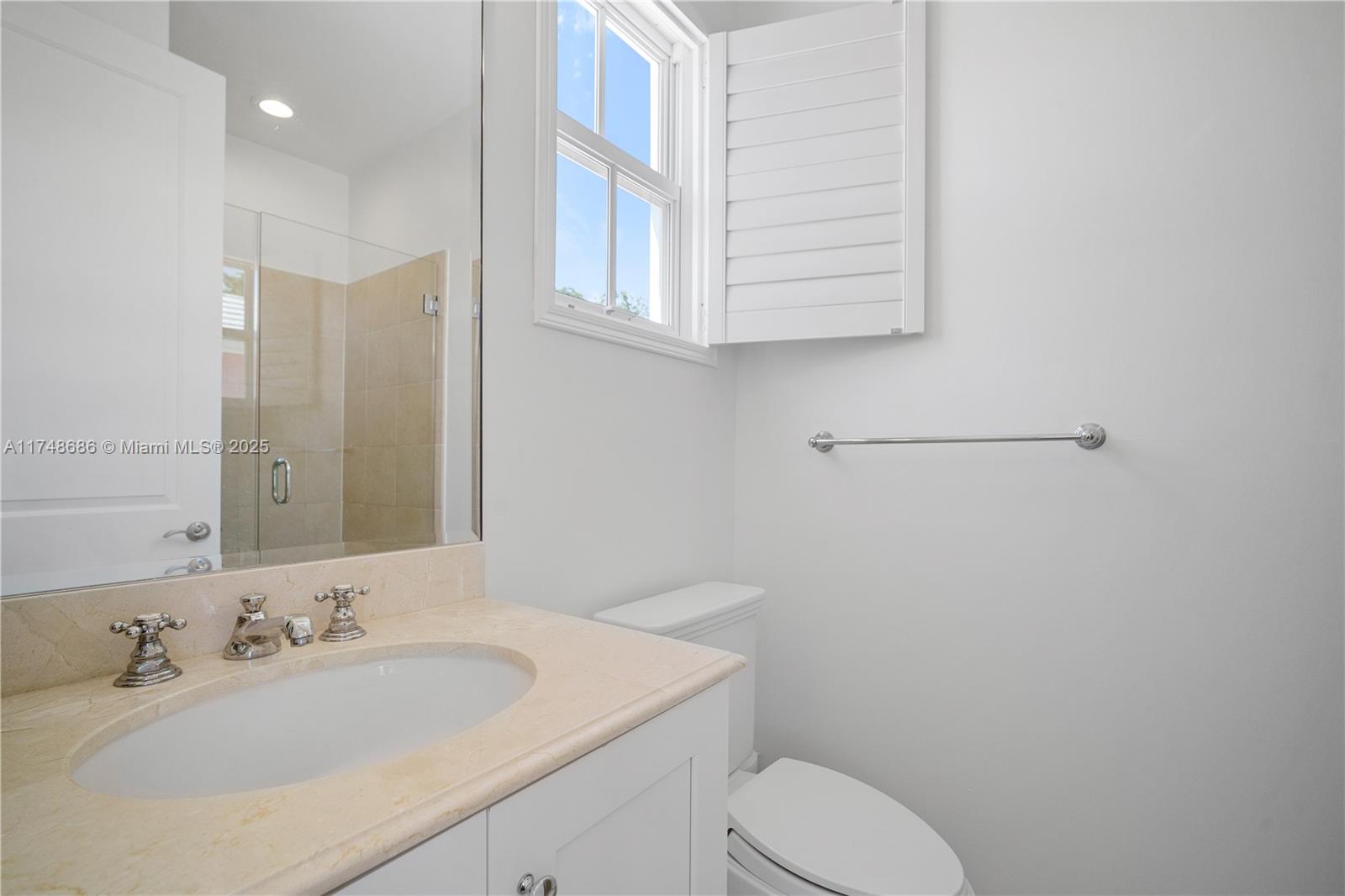 BERMUDA VLG AT CORAL GABL - Residential