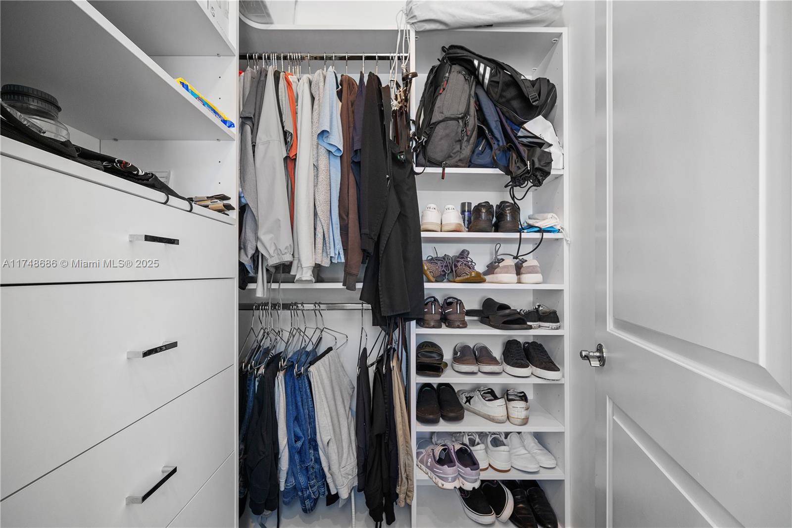 BERMUDA VLG AT CORAL GABL - Residential