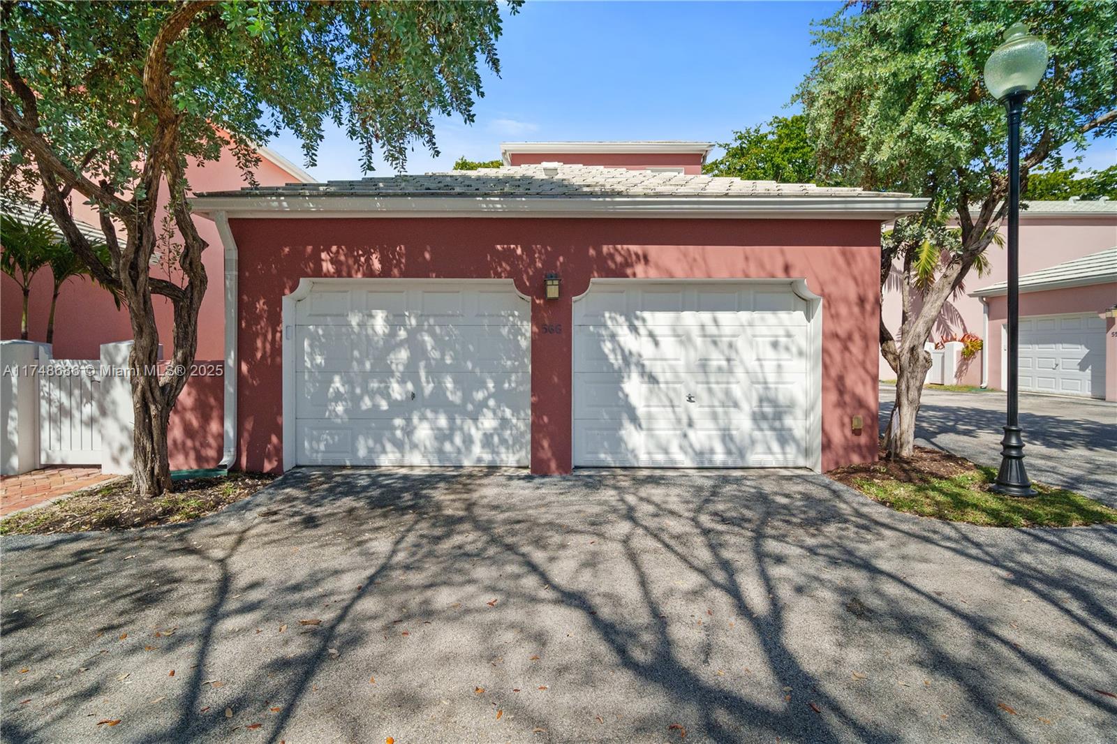 BERMUDA VLG AT CORAL GABL - Residential