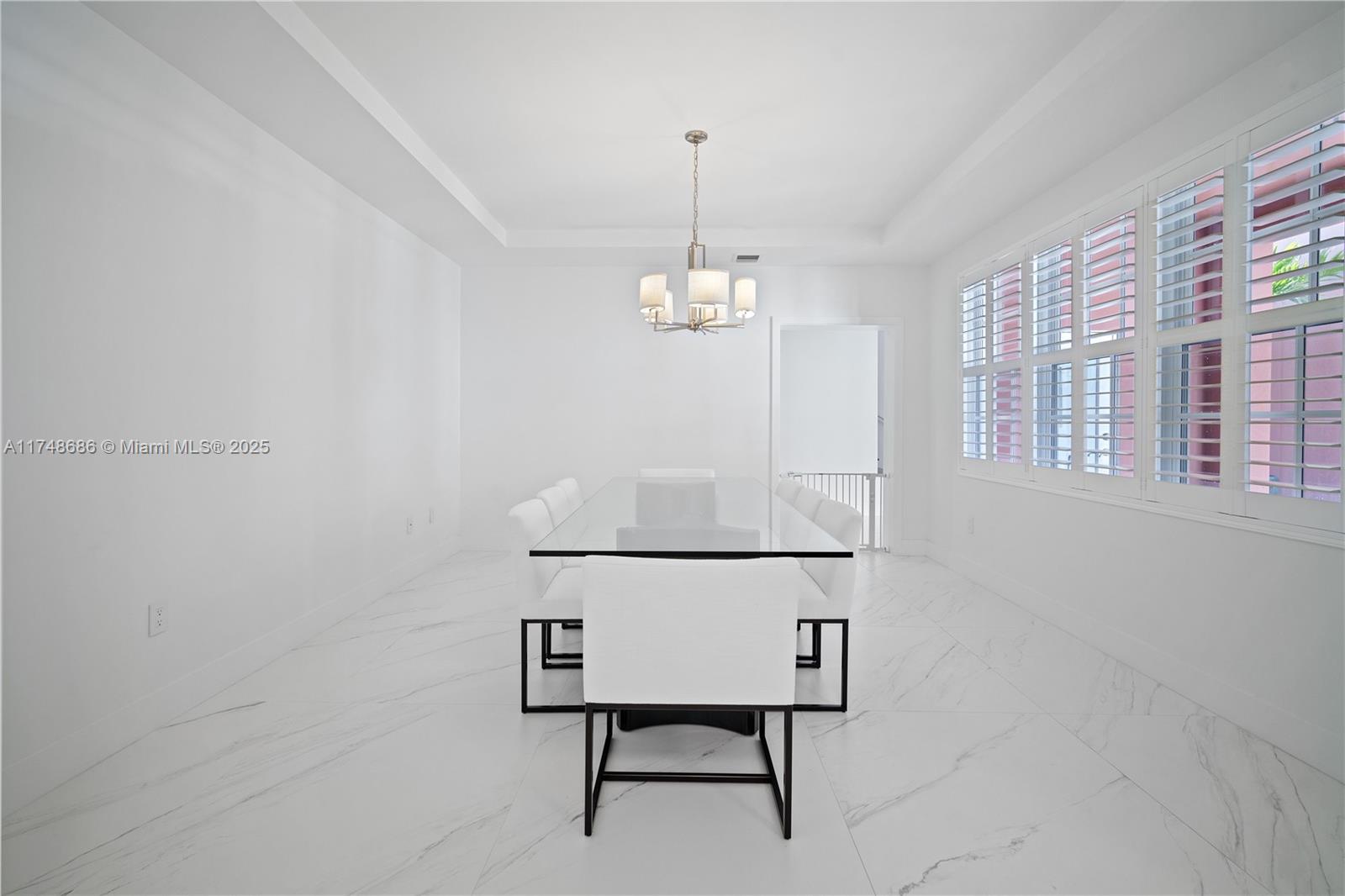 BERMUDA VLG AT CORAL GABL - Residential