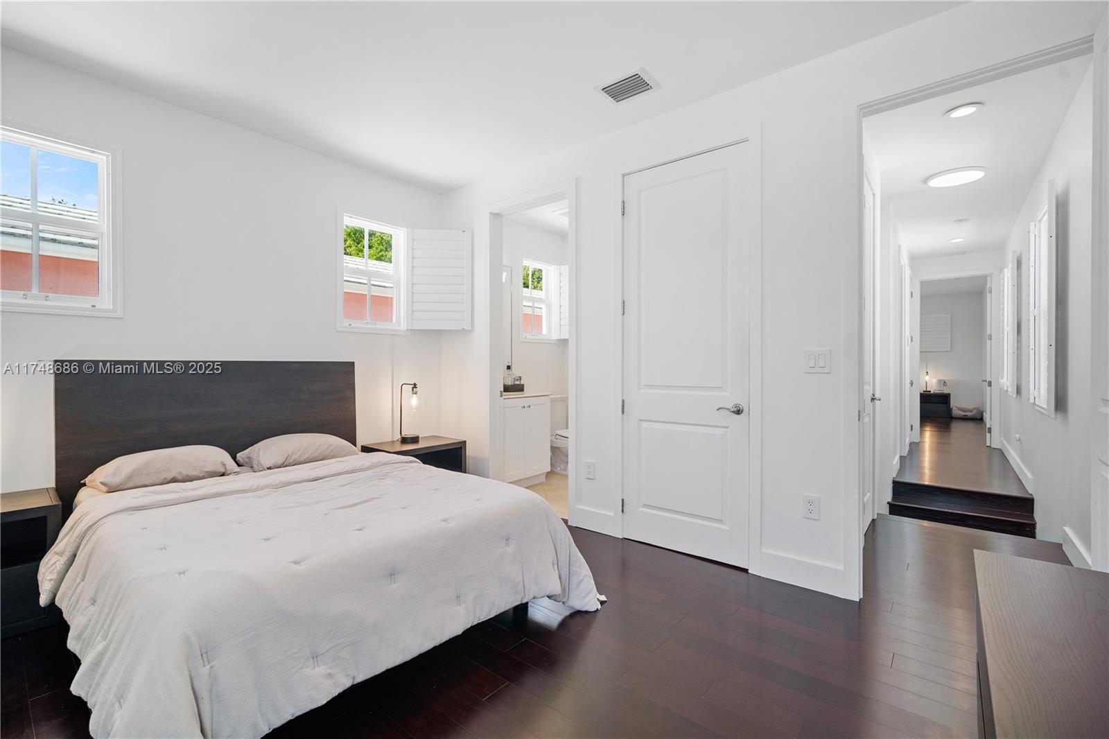 BERMUDA VLG AT CORAL GABL - Residential