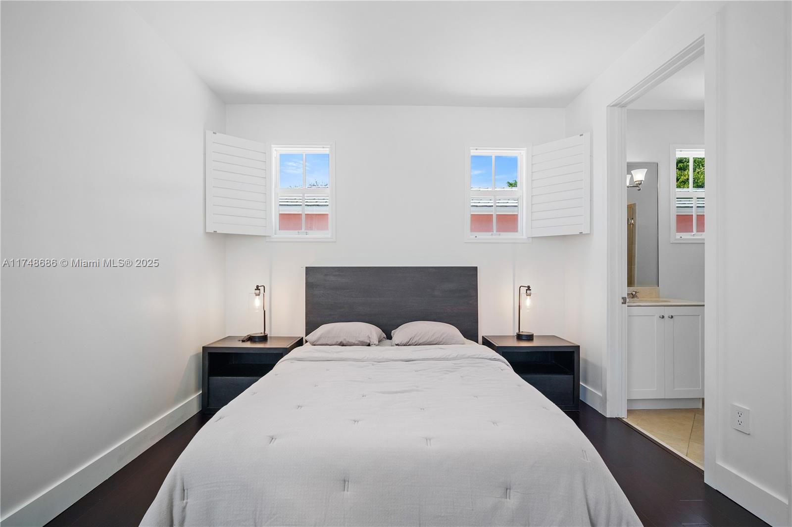 BERMUDA VLG AT CORAL GABL - Residential