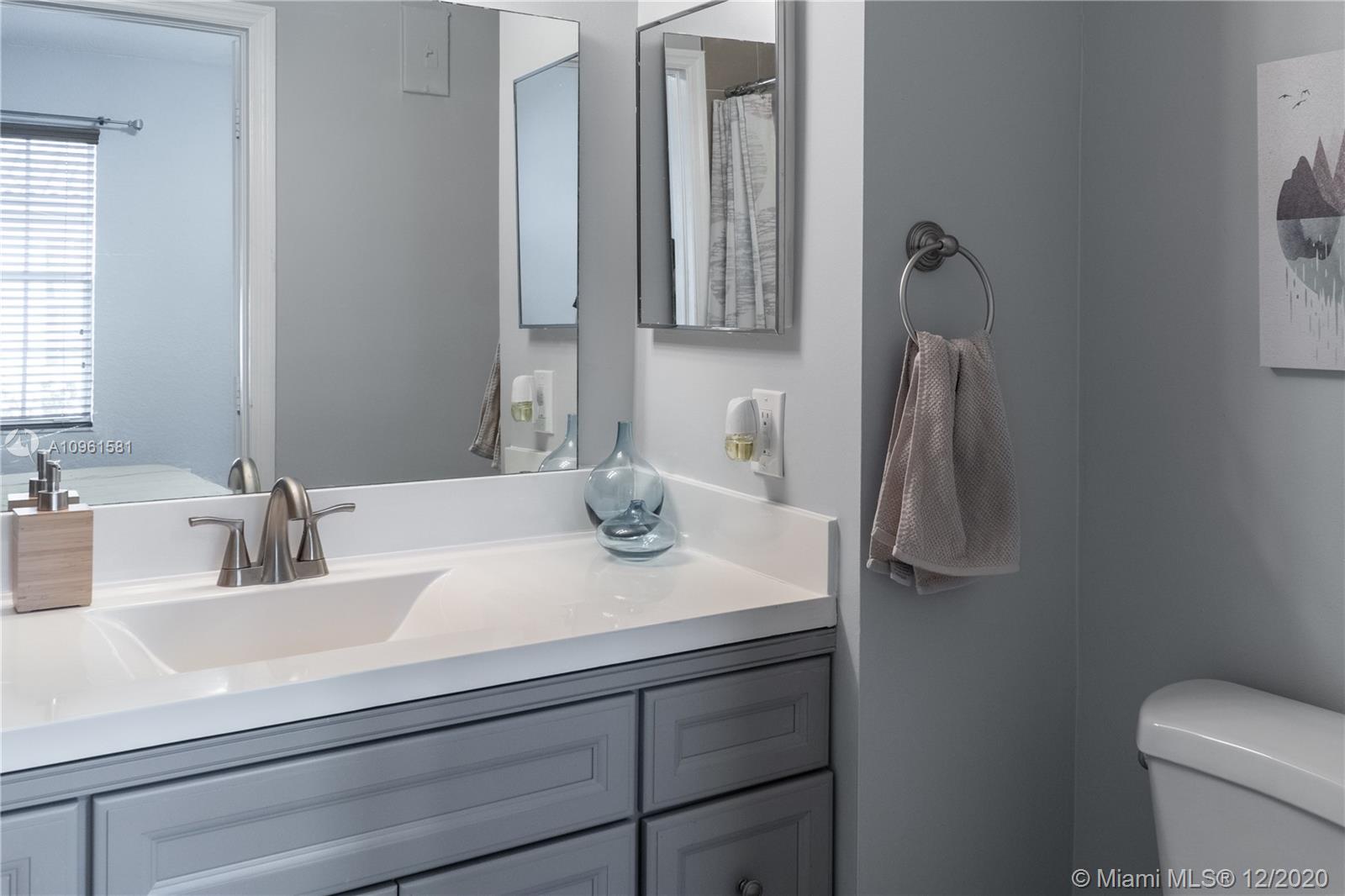 VILLAS DE TUSCANY CONDO - Residential