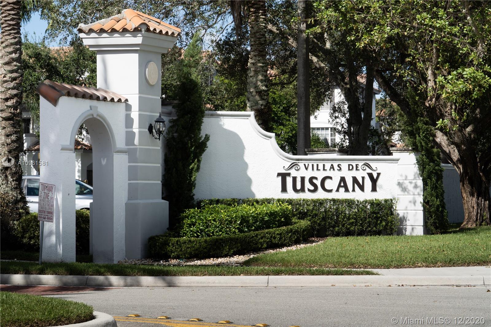 VILLAS DE TUSCANY CONDO - Residential
