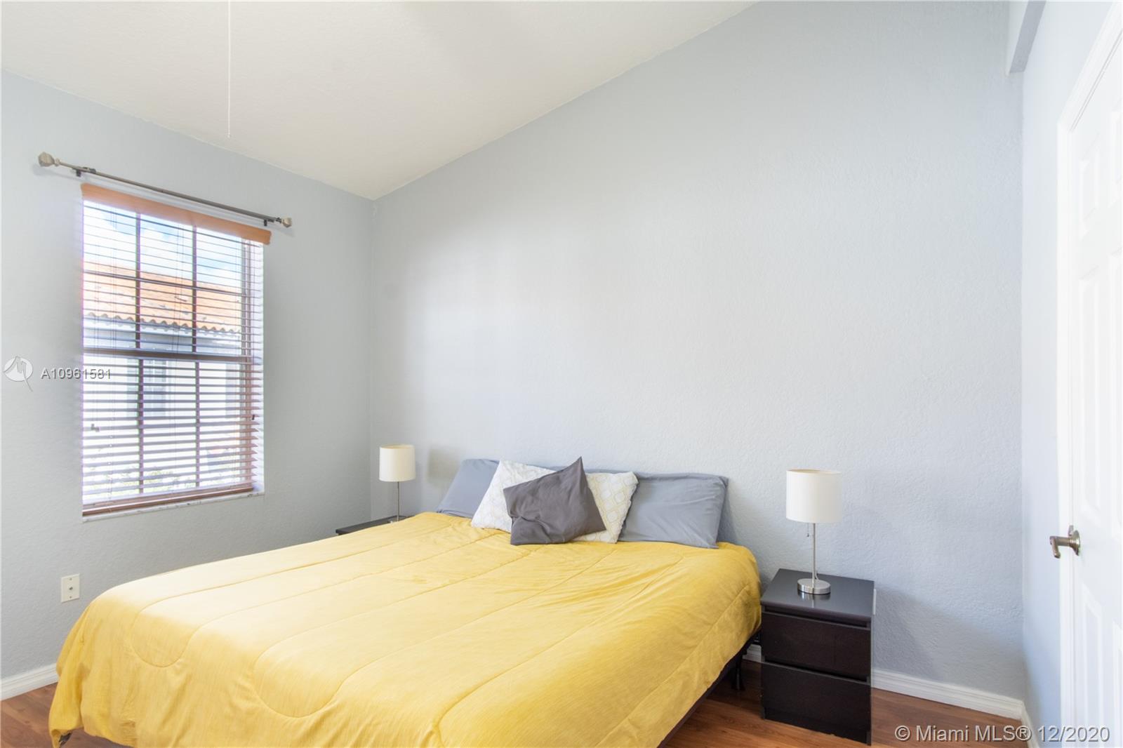 VILLAS DE TUSCANY CONDO - Residential