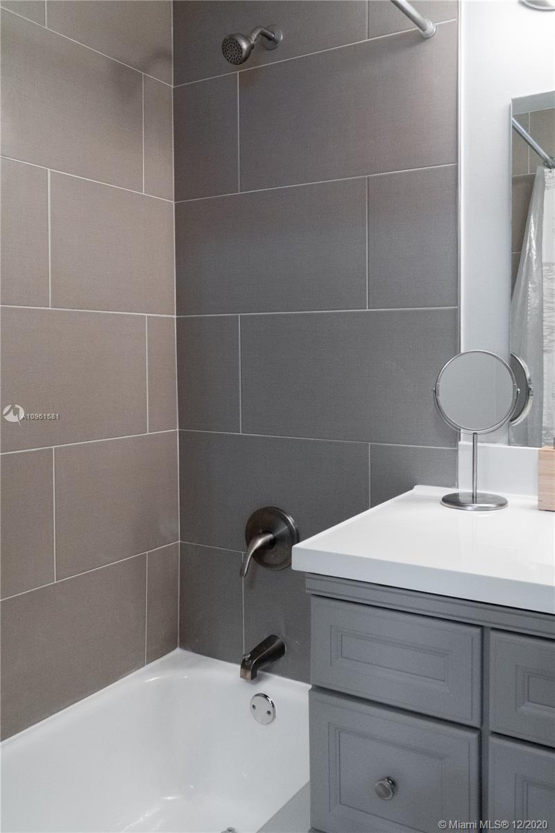 VILLAS DE TUSCANY CONDO - Residential