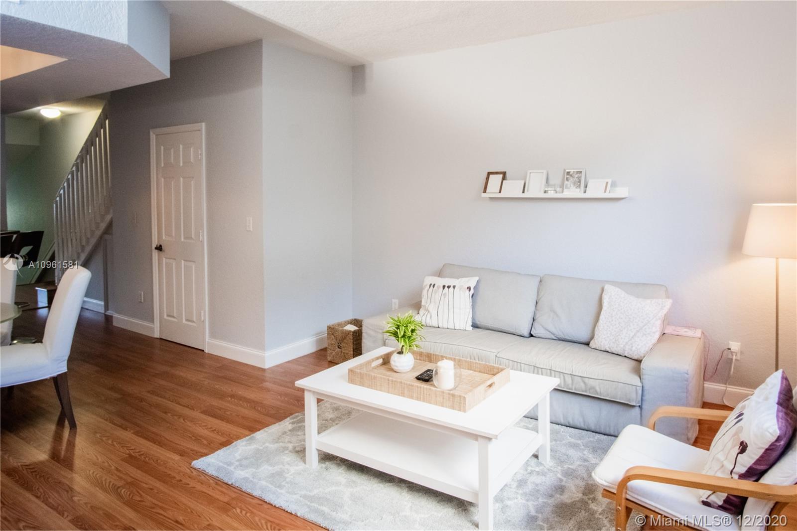 VILLAS DE TUSCANY CONDO - Residential