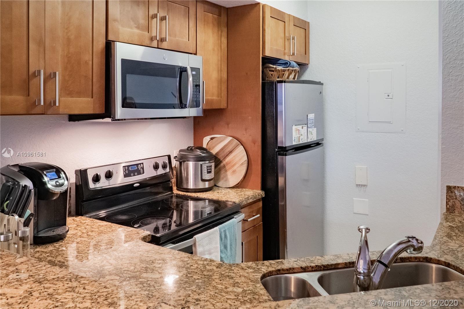 VILLAS DE TUSCANY CONDO - Residential