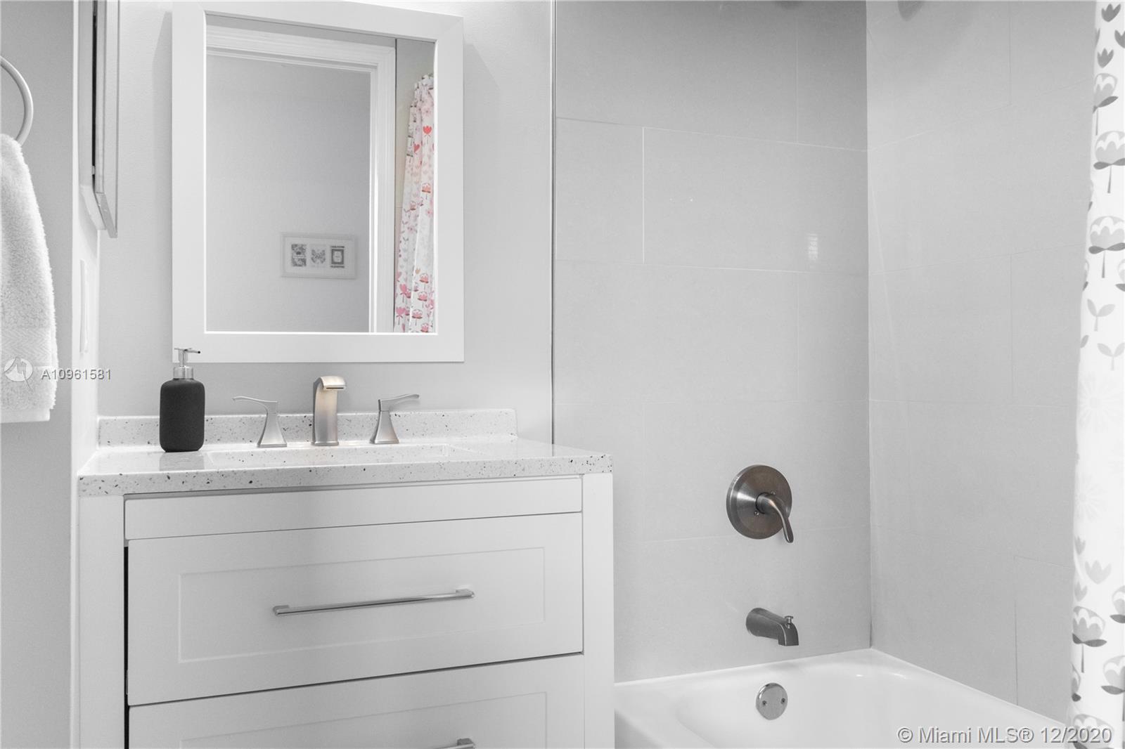 VILLAS DE TUSCANY CONDO - Residential