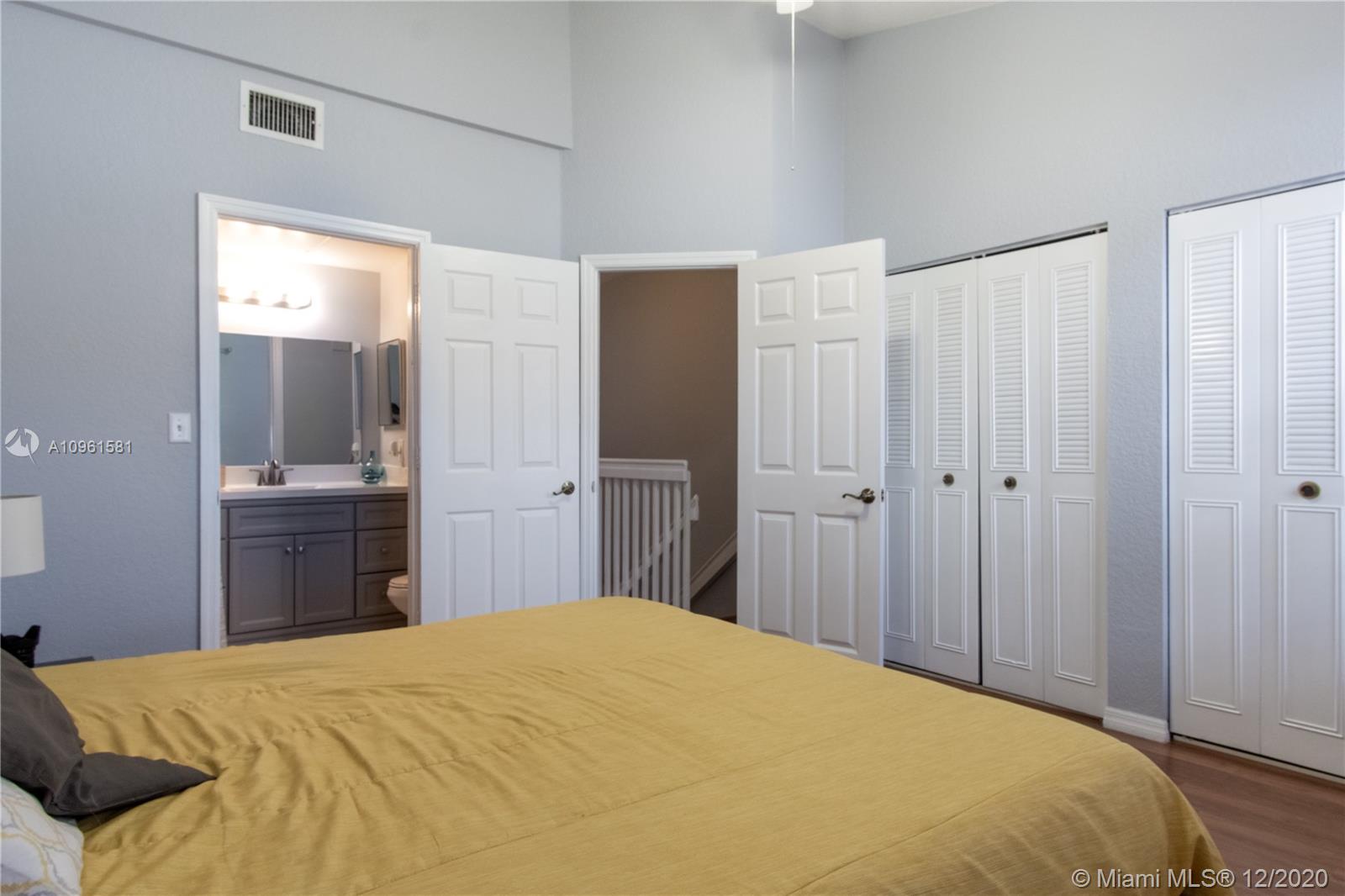 VILLAS DE TUSCANY CONDO - Residential