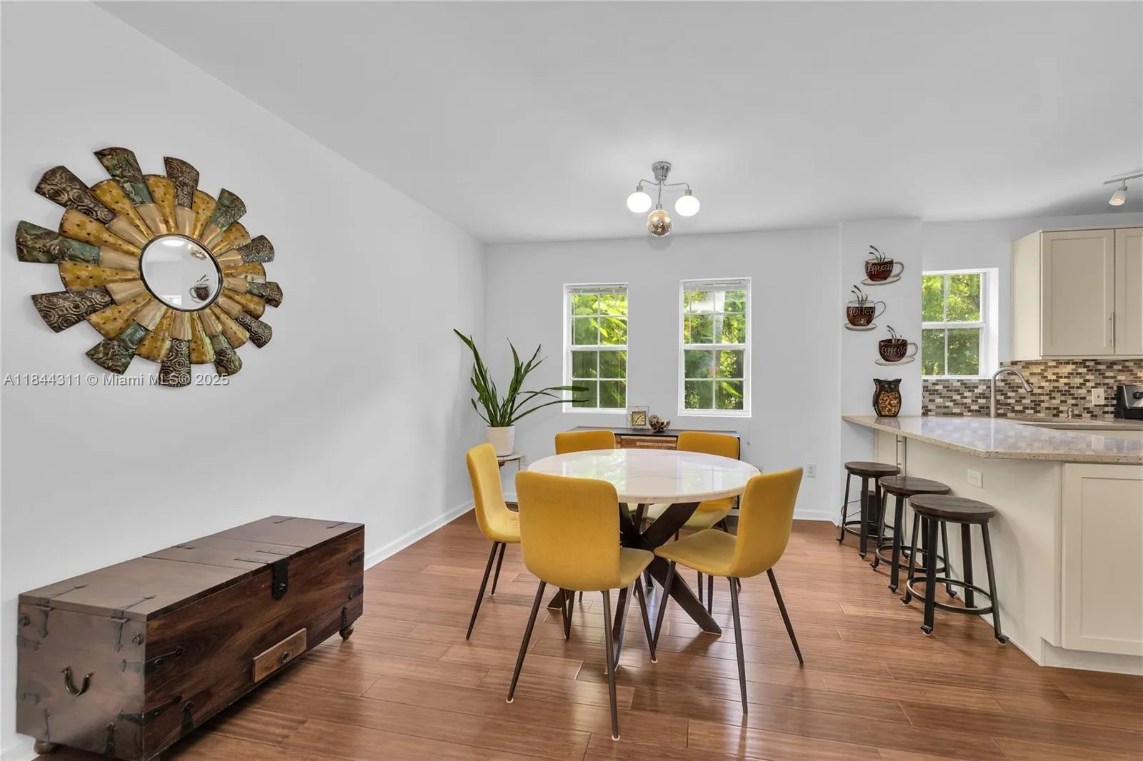 Miami, Florida 33133, United States, 2 Bedrooms Bedrooms, ,2 BathroomsBathrooms,Residential,Active,175820