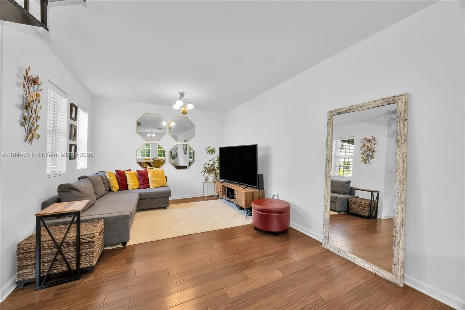 Miami, Florida 33133, United States, 2 Bedrooms Bedrooms, ,2 BathroomsBathrooms,Residential,Active,175820