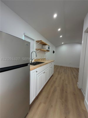1400 SW 29TH AVE # 1, MIAMI, FL 33145 - Image dfd0cda6d0f84da85fd4a621f9ae5599/817982142
