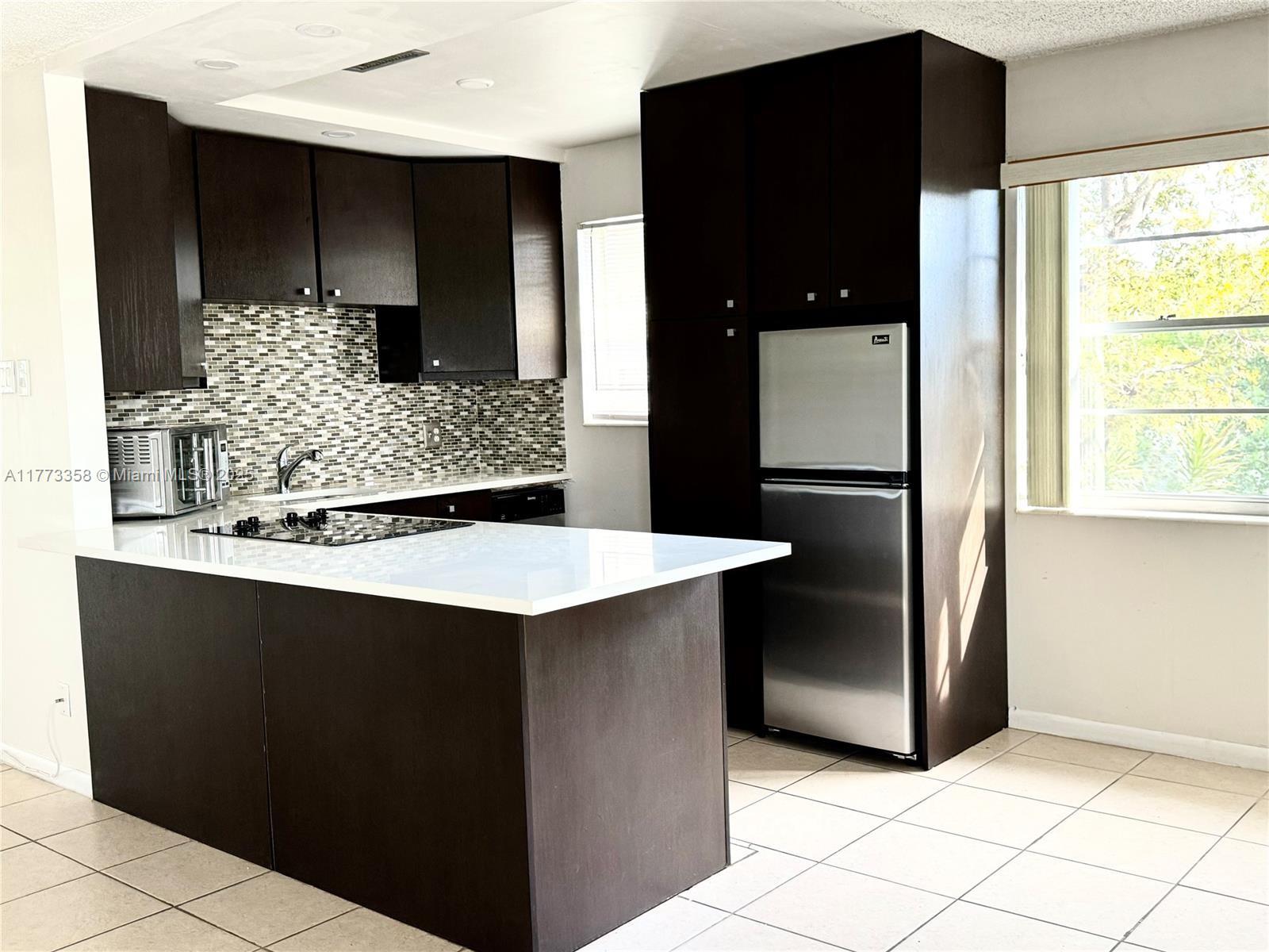 176 Lyndhurst L 176, Deerfield Beach, Broward County, Florida - 2 Bedrooms  
2 Bathrooms - 