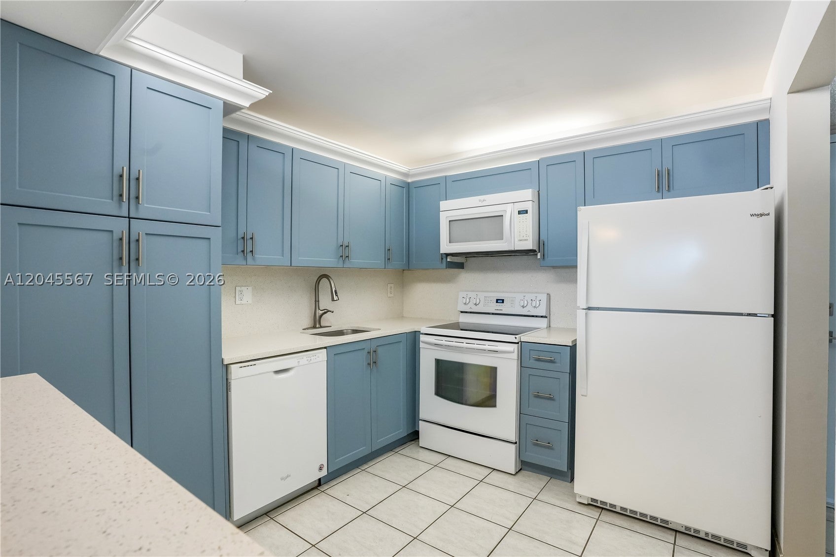 2301 S Ocean Dr 1006