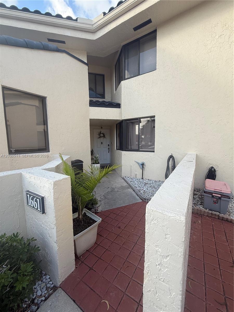 PARC VILLAGE CONDO - Residential Lease