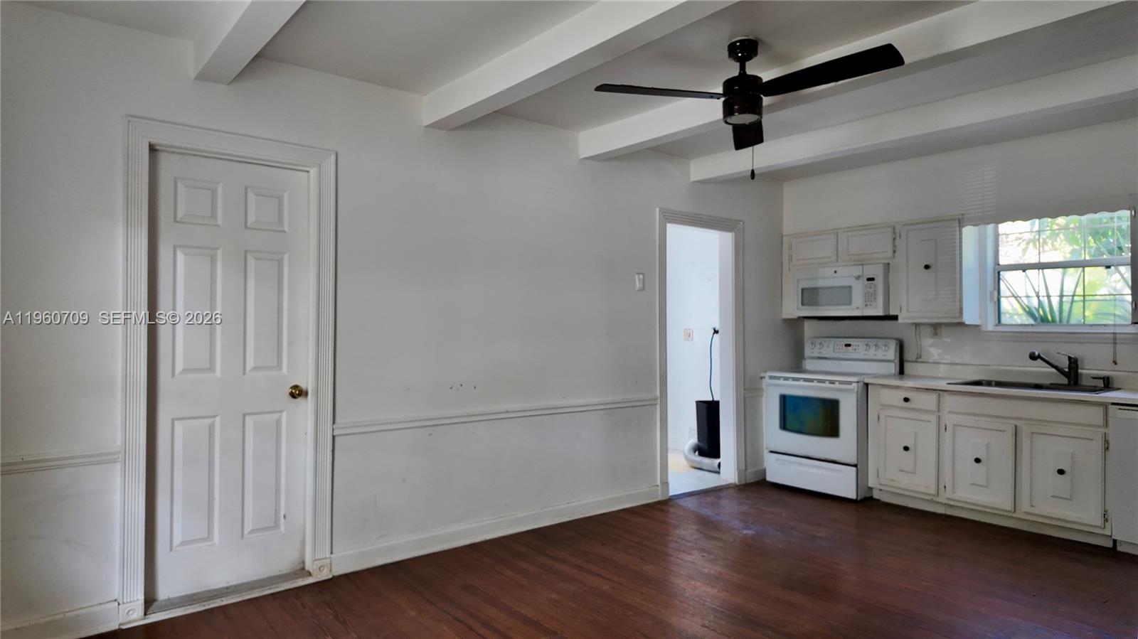 ESTATES OF SOUTH PALM BEA - Residential