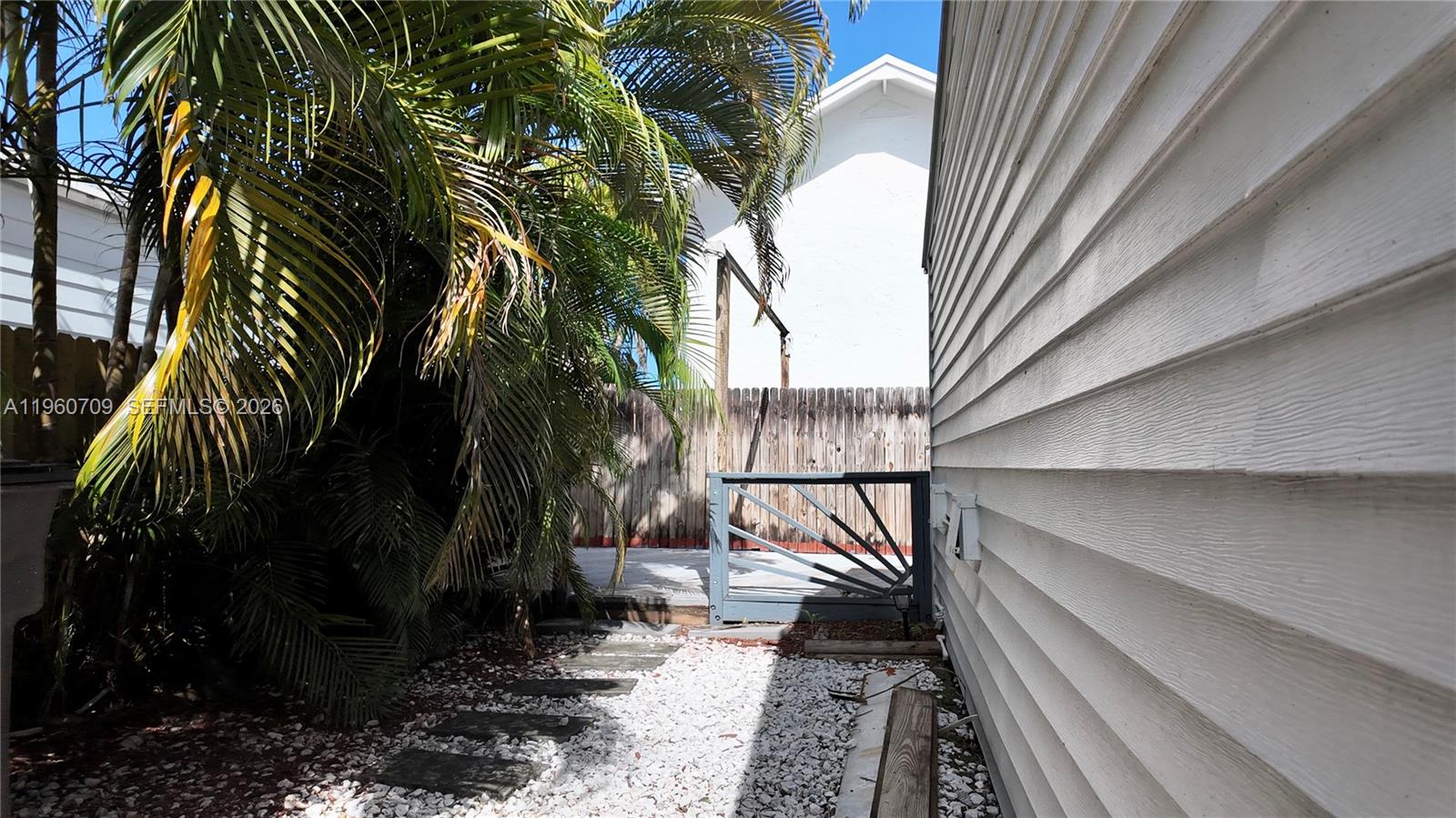 ESTATES OF SOUTH PALM BEA - Residential