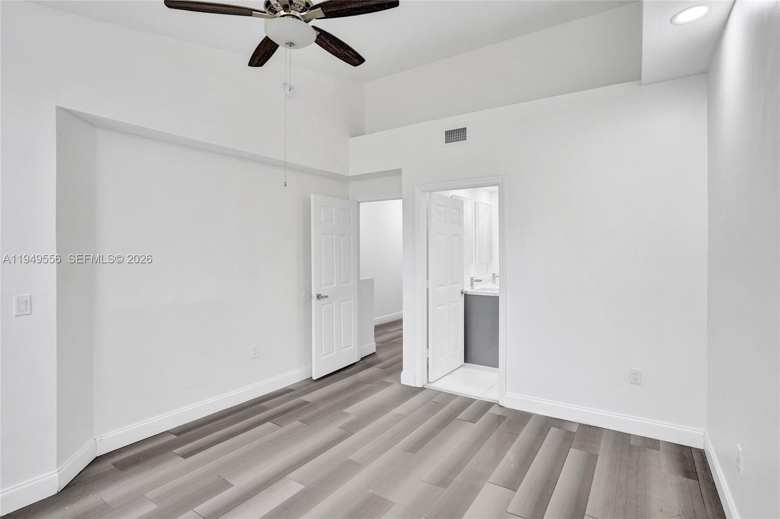 CRYSTAL LAKE 2ND SEC - Residential