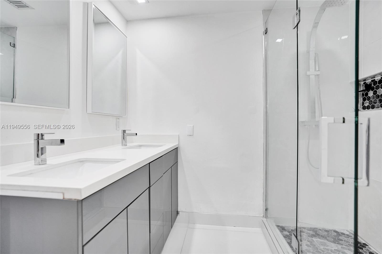 CRYSTAL LAKE 2ND SEC - Residential