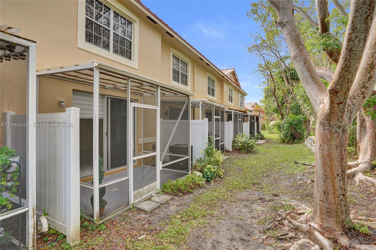 CRYSTAL LAKE 2ND SEC - Residential