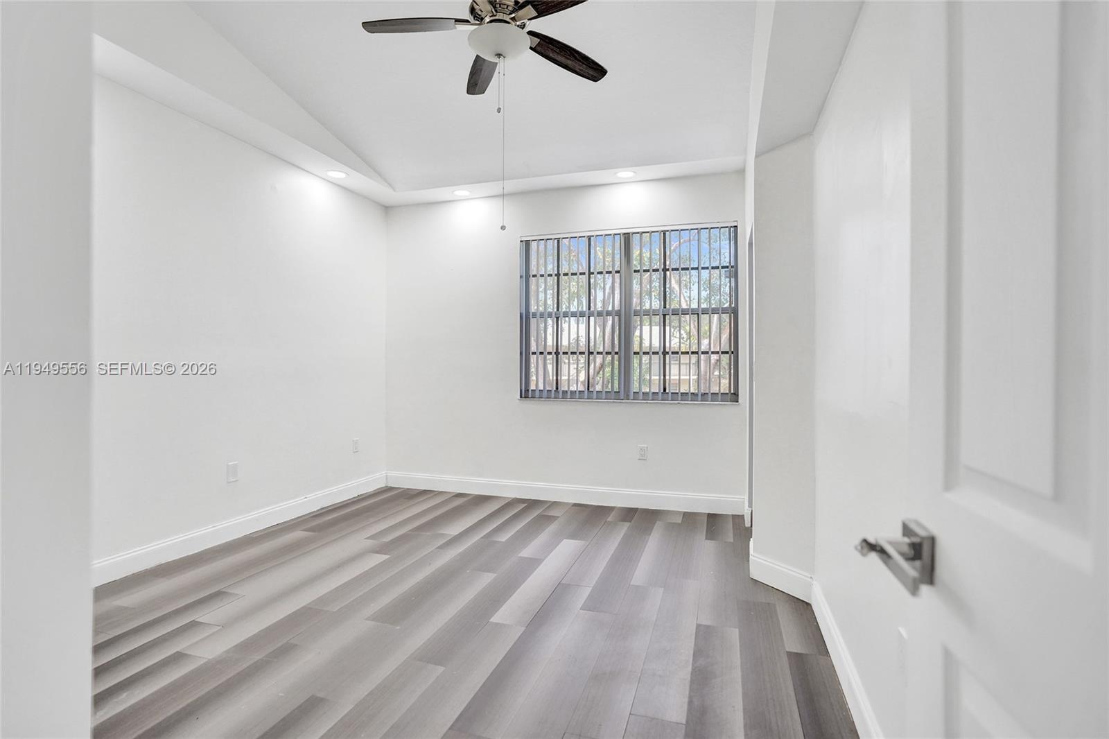 CRYSTAL LAKE 2ND SEC - Residential