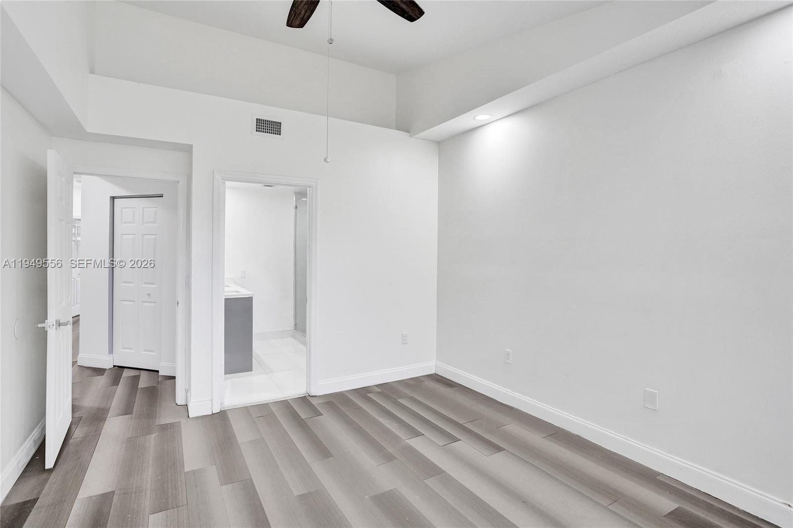 CRYSTAL LAKE 2ND SEC - Residential