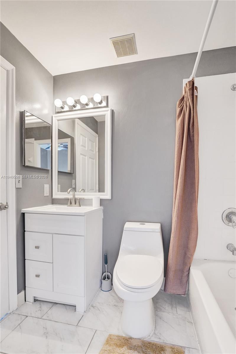 CRYSTAL LAKE 2ND SEC - Residential