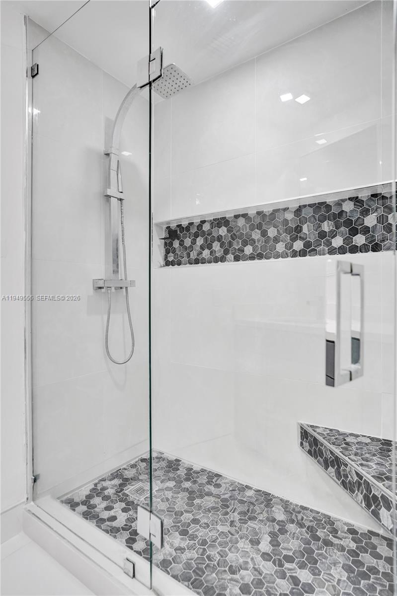 CRYSTAL LAKE 2ND SEC - Residential