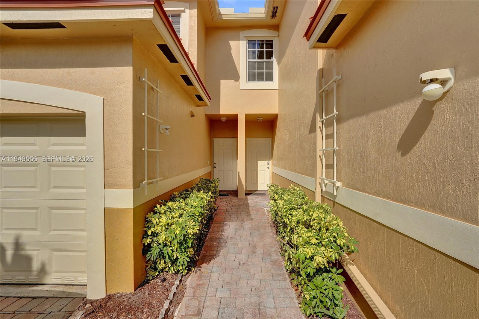 CRYSTAL LAKE 2ND SEC - Residential