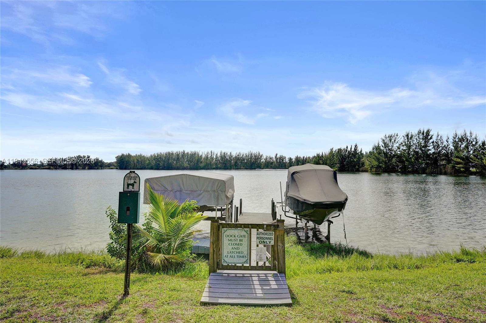 CRYSTAL LAKE 2ND SEC - Residential