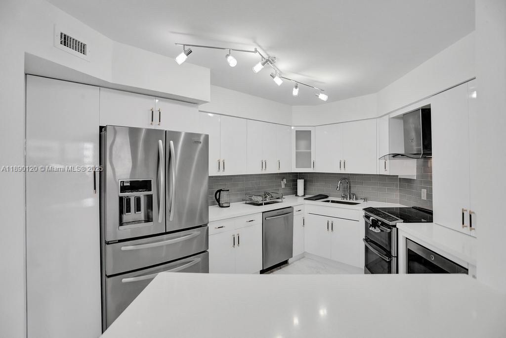 SEACOAST 5151 CONDO - Residential Lease
